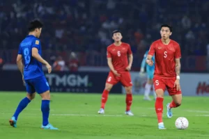 Đá Thòng Trung Vệ Là Gì Và Cách Vận Hành Chiến Thuật Trong Bóng Đá Hiện Đại
